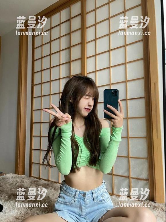 追寻Pia (피아)LEEHEEEXPRESS–LEHF的足迹，高清cos写真绽放无尽魅力.txt